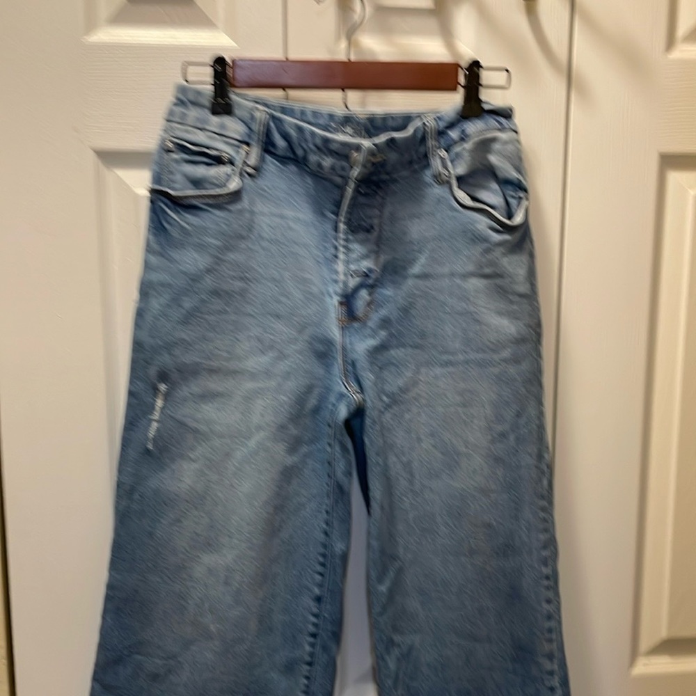 Time and tru brand high rise jeans; wide leg; size 8 women’s ; button fly